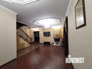 Дом 280м², 2-этажный, участок 10 сот.