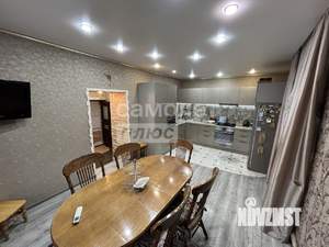 Дом 239м², 2-этажный, участок 10 сот.