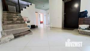 Дом 220м², 2-этажный, участок 6 сот.