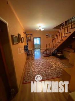 Дом 301м², 2-этажный, участок 6 сот.