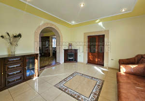 Дом 409м², 2-этажный, участок 10 сот.