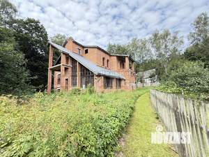 Коттедж 780м², 3-этажный, участок 11 сот.