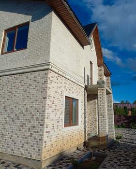 Дом 200м², 2-этажный, участок 10 сот.