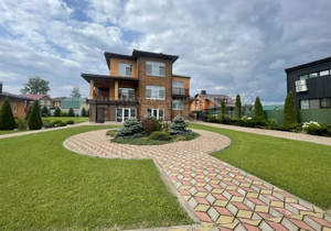 Дом 449м², 3-этажный, участок 30 сот.