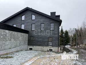 Таунхаус 250м², 3-этажный, участок 6 сот.