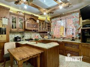 Таунхаус 190м², 3-этажный, участок 2 сот.