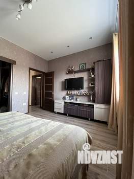 Коттедж 242м², 2-этажный, участок 7 сот.