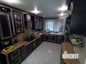 Таунхаус 279м², 2-этажный, участок 7 сот.