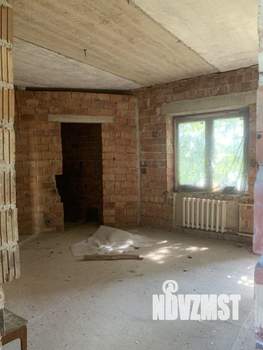 Дом 579м², 2-этажный, участок 10 сот.