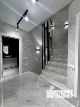 Таунхаус 180м², 3-этажный, участок 3 сот.