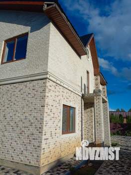 Коттедж 200м², 2-этажный, участок 10 сот.