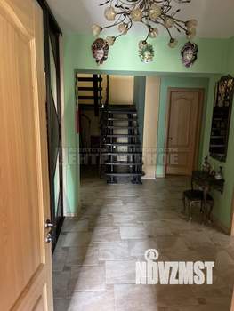 Дом 270м², 2-этажный, участок 15 сот.