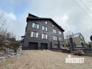 Таунхаус 250м², 3-этажный, участок 6 сот.