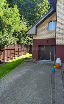 Дом 230м², 2-этажный, участок 12 сот.