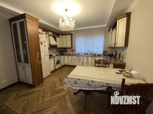 Коттедж 233м², 3-этажный, участок 10 сот.