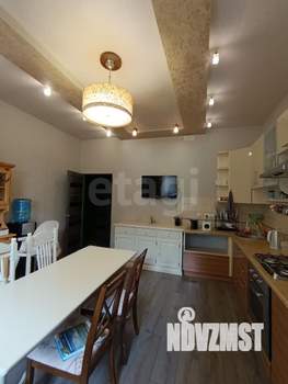 Дом 494м², 2-этажный, участок 7 сот.