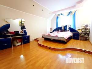 Дом 224м², 2-этажный, участок 6 сот.