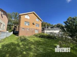 Дом 284м², 2-этажный, участок 6 сот.