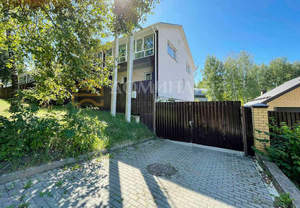 Дом 394м², 2-этажный, участок 18 сот.