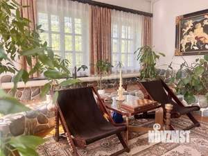 Дом 481м², 4-этажный, участок 6 сот.