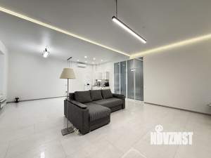 Таунхаус 250м², 3-этажный, участок 6 сот.