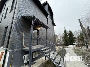 Таунхаус 250м², 3-этажный, участок 6 сот.