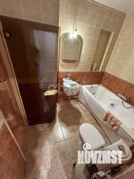 Таунхаус 260м², 3-этажный, участок 7 сот.