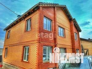 Дом 220м², 2-этажный, участок 6 сот.