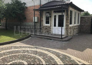 Дом 222м², 2-этажный, участок 9 сот.