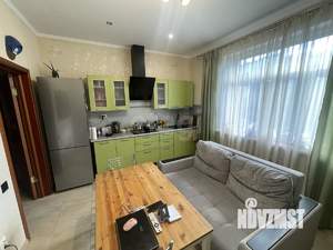 Дом 284м², 2-этажный, участок 6 сот.