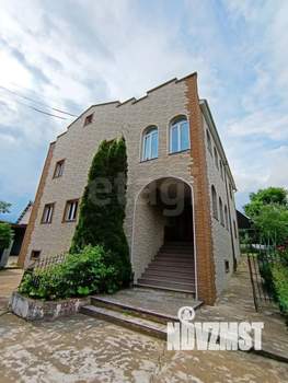 Дом 494м², 2-этажный, участок 7 сот.