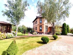 Дом 390м&sup2;, 3-этажный, посуточно, 