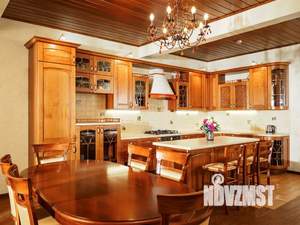 Дом 270м², 2-этажный, посуточно, 