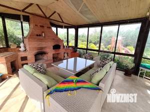 Дом 390м&sup2;, 3-этажный, на длительный срок, 