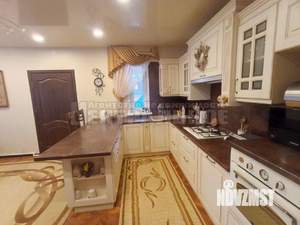 Дом 229м&sup2;, 2-этажный, участок 8 сот.  