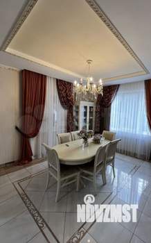 Дом 320м&sup2;, 3-этажный, участок 8 сот.  