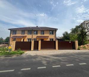 Дом 150м², 2-этажный, участок 4 сот.  