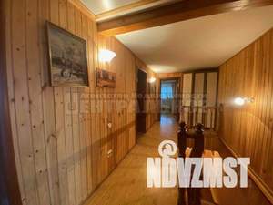 Дом 301м², 2-этажный, участок 6 сот.  