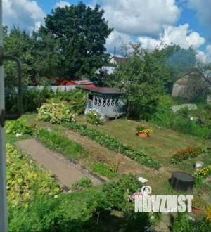 Дом 40м&sup2;, 2-этажный, участок 6 сот.  