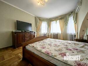 Дом 410м², 2-этажный, участок 10 сот.  