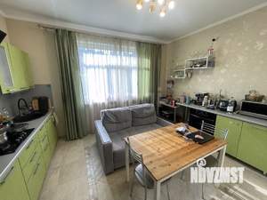 Дом 284м², 2-этажный, участок 6 сот.  