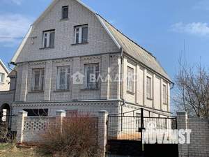 Дом 353м², 2-этажный, участок 10 сот.  