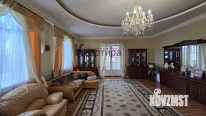 Коттедж 480м², 3-этажный, участок 5 сот.  