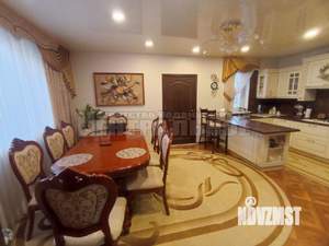 Дом 229м&sup2;, 2-этажный, участок 8 сот.  