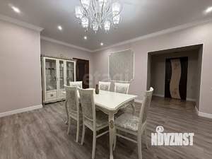 Дом 399м², 3-этажный, участок 7 сот.  