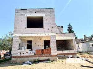 Дом 180м², 2-этажный, участок 6 сот.  