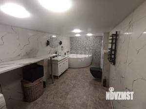 Дом 292м², 3-этажный, участок 10 сот.  