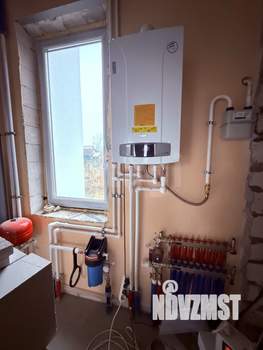 Дом 242м&sup2;, 2-этажный, участок 6 сот.  