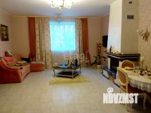 Таунхаус 242м², 3-этажный, участок 8 сот.  