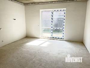 Таунхаус 120м², 2-этажный, участок 6 сот.  
